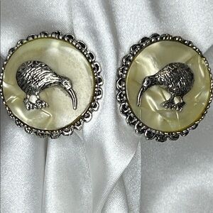 Vintage Silver tone Kiwi Bird   clip on Earrings from New Zealand 1950’s